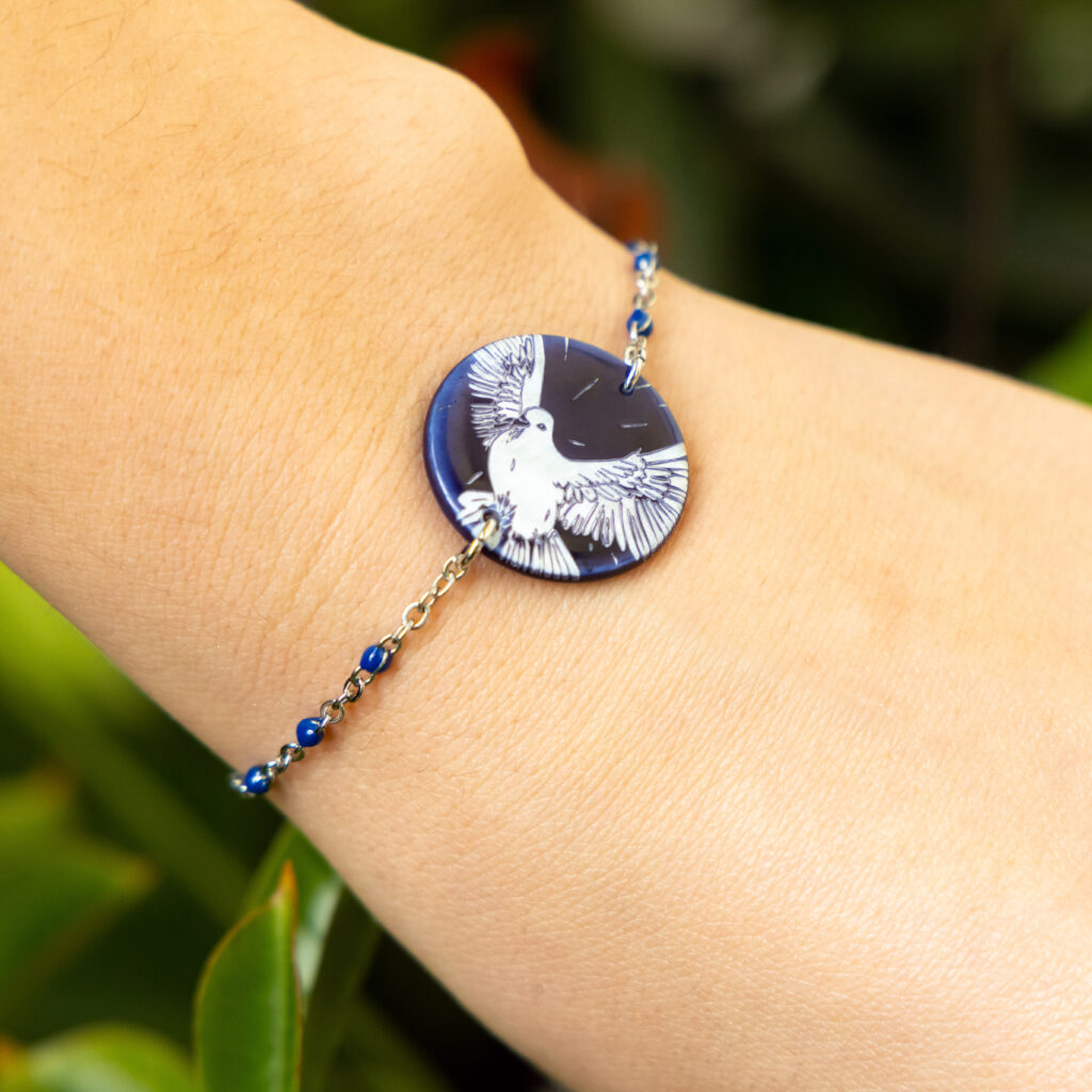 Bracelet médaillon sur chaine